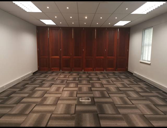 470M² OFFICE FOR SALE IN TYGER VALLEY